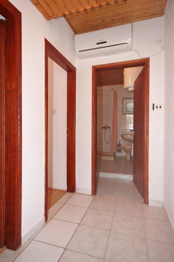 Apartments By The Sea Metajna, Pag - 6351 מראה חיצוני תמונה