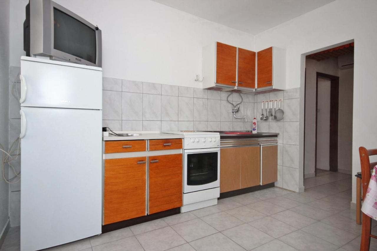 Apartments By The Sea Metajna, Pag - 6351 מראה חיצוני תמונה